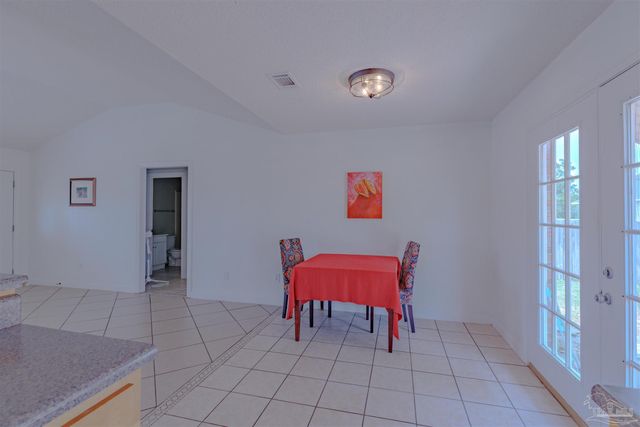 4342 Lorraine Ct, Gulf Breeze, FL 32563