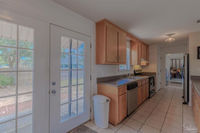 4342 Lorraine Ct, Gulf Breeze, FL 32563
