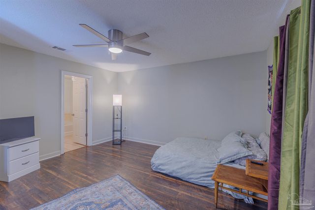 4342 Lorraine Ct, Gulf Breeze, FL 32563