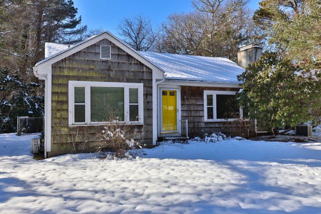 351 Swift Avenue, Osterville, MA 02655