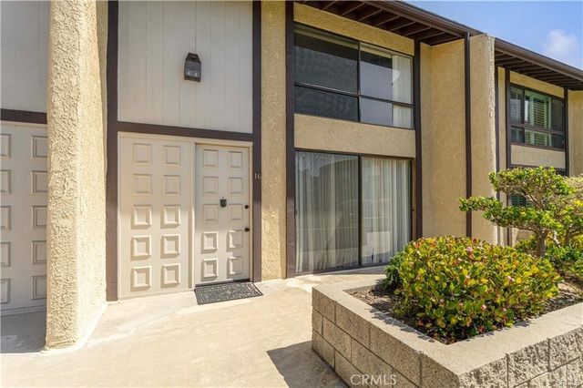 3520 Maricopa Street 16, Torrance, CA 90503