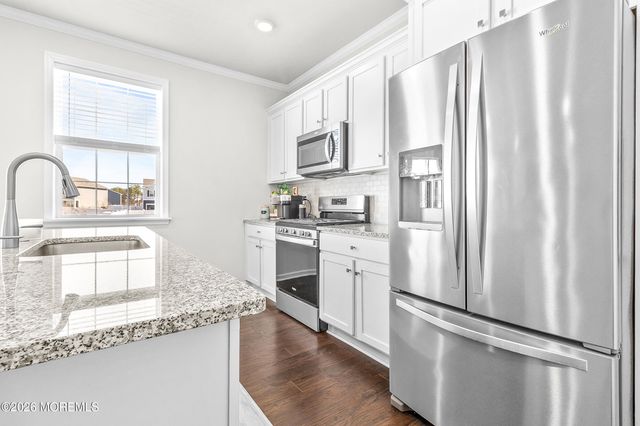 24 Wright Road, Barnegat, NJ 08005