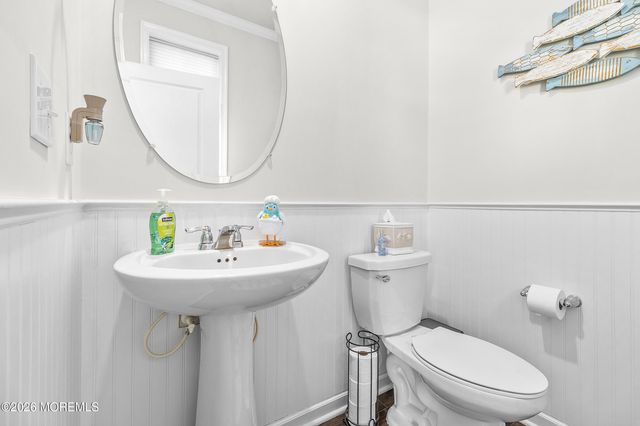 24 Wright Road, Barnegat, NJ 08005