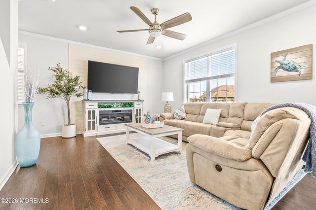 24 Wright Road, Barnegat, NJ 08005