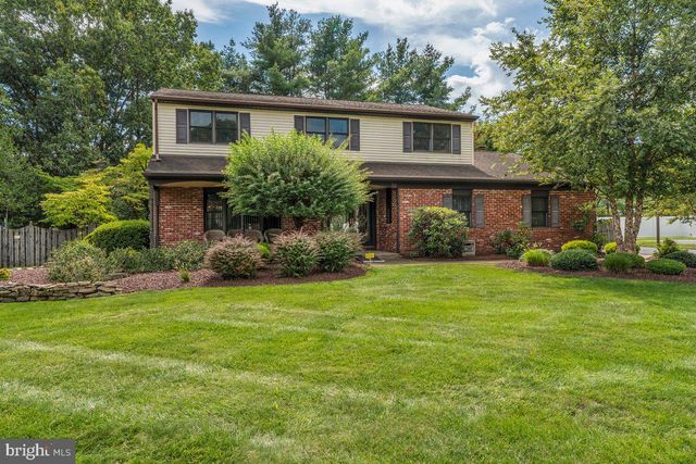 52 MEER DR, Feasterville Trevose, PA 19053