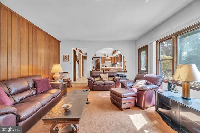 52 MEER DR, Feasterville Trevose, PA 19053