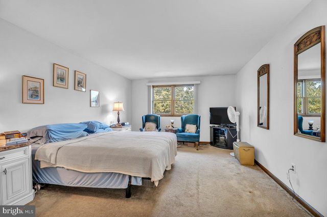 52 MEER DR, Feasterville Trevose, PA 19053