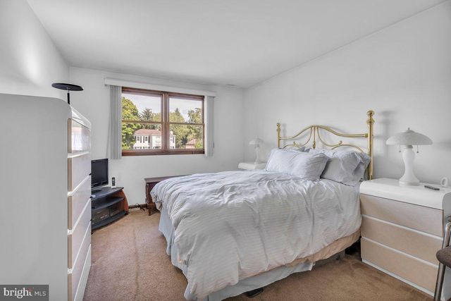 52 MEER DR, Feasterville Trevose, PA 19053