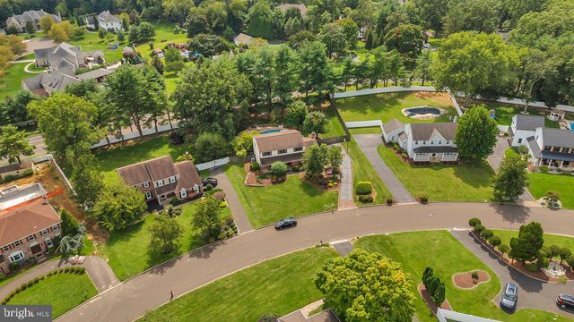 52 MEER DR, Feasterville Trevose, PA 19053