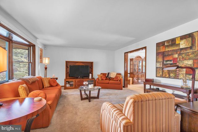 52 MEER DR, Feasterville Trevose, PA 19053