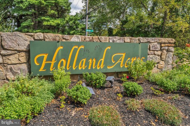 52 MEER DR, Feasterville Trevose, PA 19053