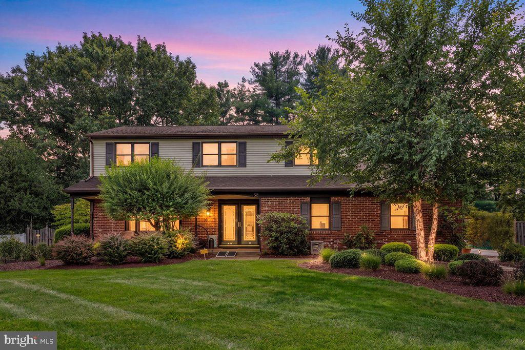 52 MEER DR, Feasterville Trevose, PA 19053