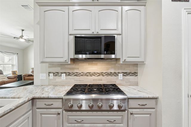 300 Millington Trail, Mansfield, TX 76063