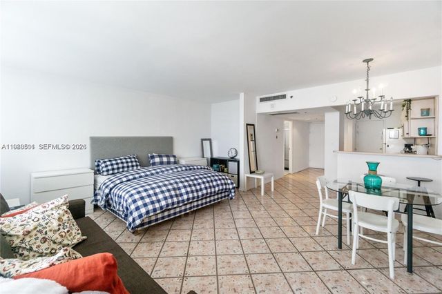 100 Lincoln Rd 818, Miami Beach, FL 33139