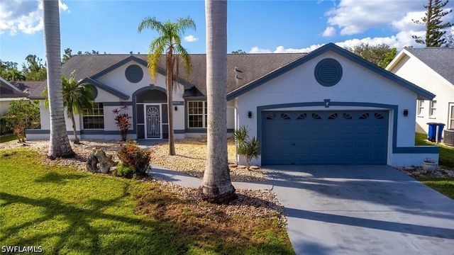 22632 Forest View DR, Estero, FL 33928