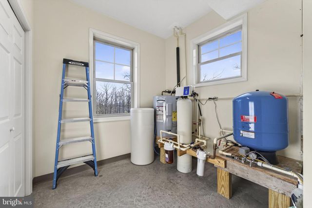 317 CROW DR, Winchester, VA 22602