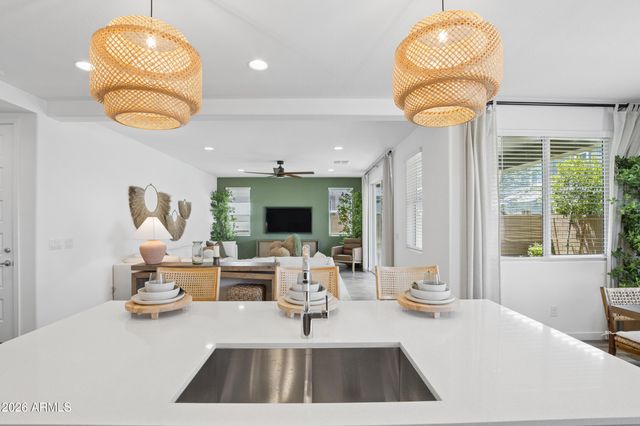 8346 E PETRA Avenue, Mesa, AZ 85212