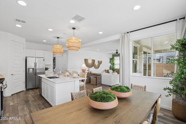 8346 E PETRA Avenue, Mesa, AZ 85212