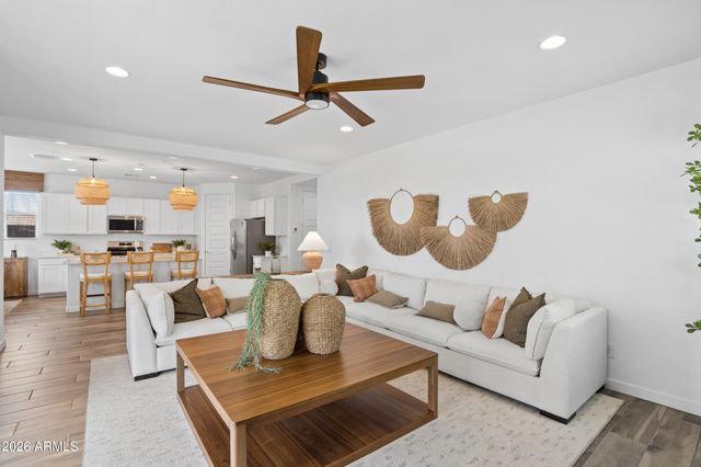 8346 E PETRA Avenue, Mesa, AZ 85212