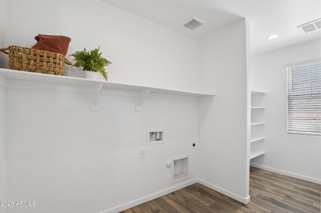 8346 E PETRA Avenue, Mesa, AZ 85212