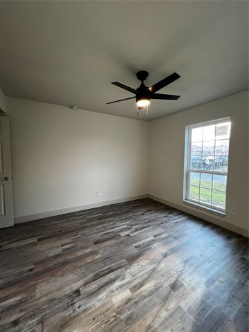 2505 Clearwood Drive, Arlington, TX 76014