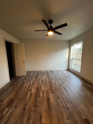 2505 Clearwood Drive, Arlington, TX 76014