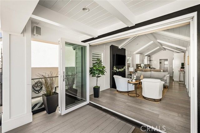 306 Alvarado Place, Newport Beach, CA 92661