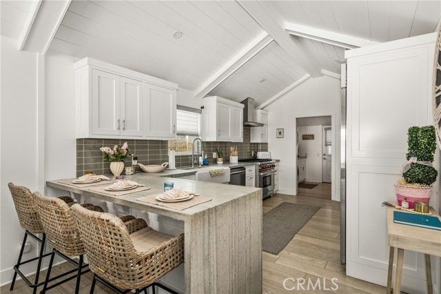 306 Alvarado Place, Newport Beach, CA 92661