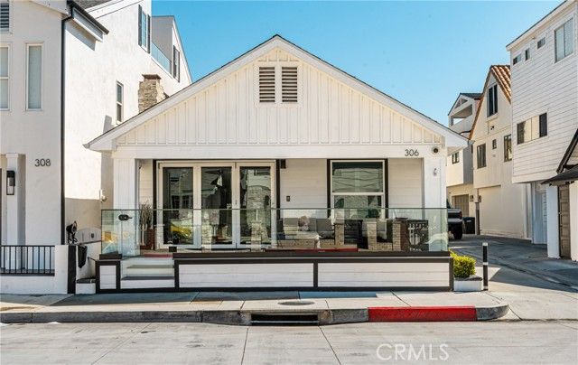 306 Alvarado Place, Newport Beach, CA 92661