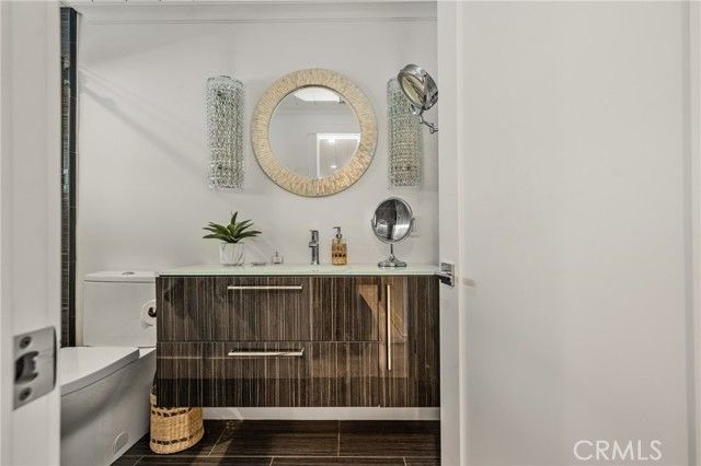 306 Alvarado Place, Newport Beach, CA 92661