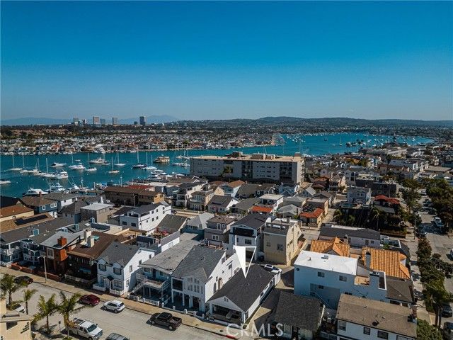 306 Alvarado Place, Newport Beach, CA 92661