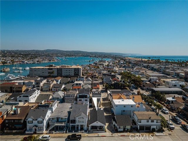 306 Alvarado Place, Newport Beach, CA 92661