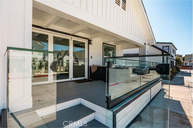 306 Alvarado Place, Newport Beach, CA 92661