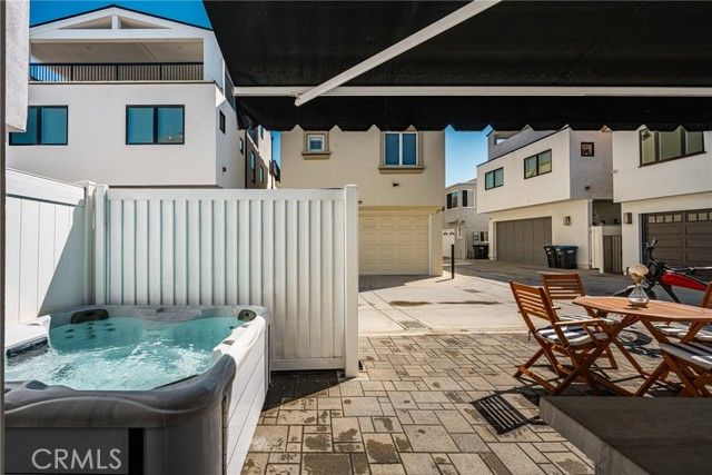 306 Alvarado Place, Newport Beach, CA 92661