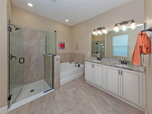 2030 MESIC HAMMOCK WAY, Venice, FL 34292