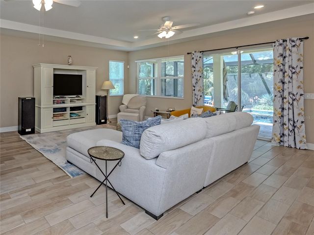 2030 MESIC HAMMOCK WAY, Venice, FL 34292
