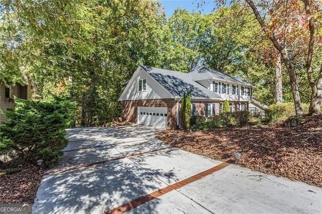 1820 Branch Valley Drive, Roswell, GA 30076