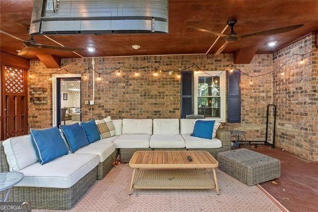 1820 Branch Valley Drive, Roswell, GA 30076