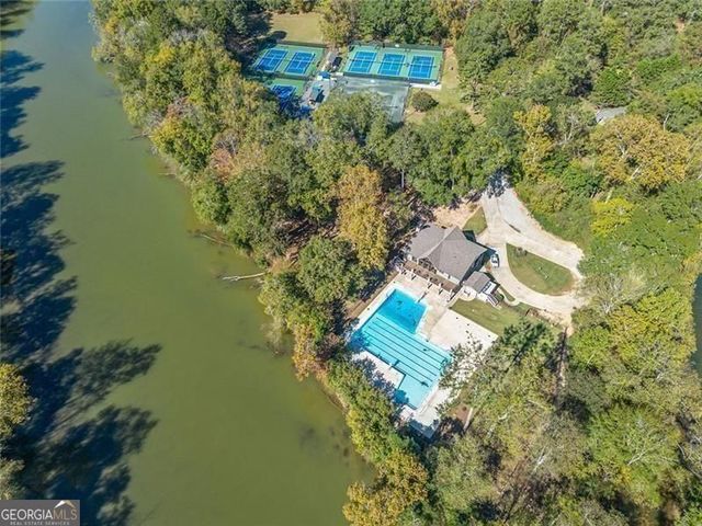 1820 Branch Valley Drive, Roswell, GA 30076