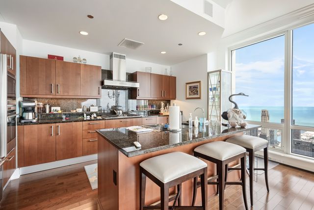 401 N wabash Avenue 74F, Chicago, IL 60611