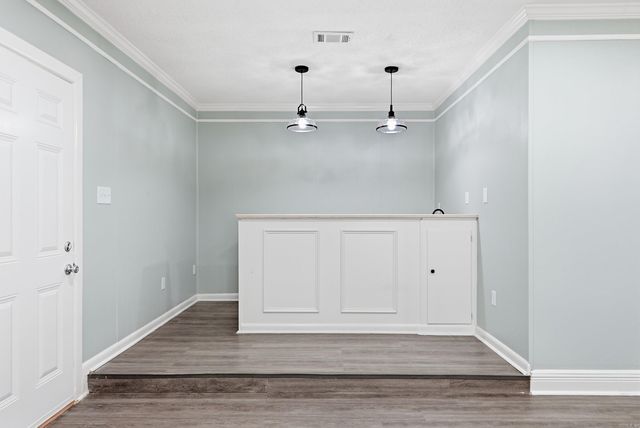 1015 Towering Oaks Drive, Jacksonville, AR 72076