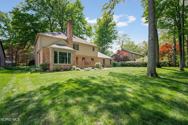 4538 Woodbriar Dr, Toledo, OH 43623
