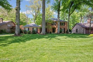 4538 Woodbriar Dr, Toledo, OH 43623
