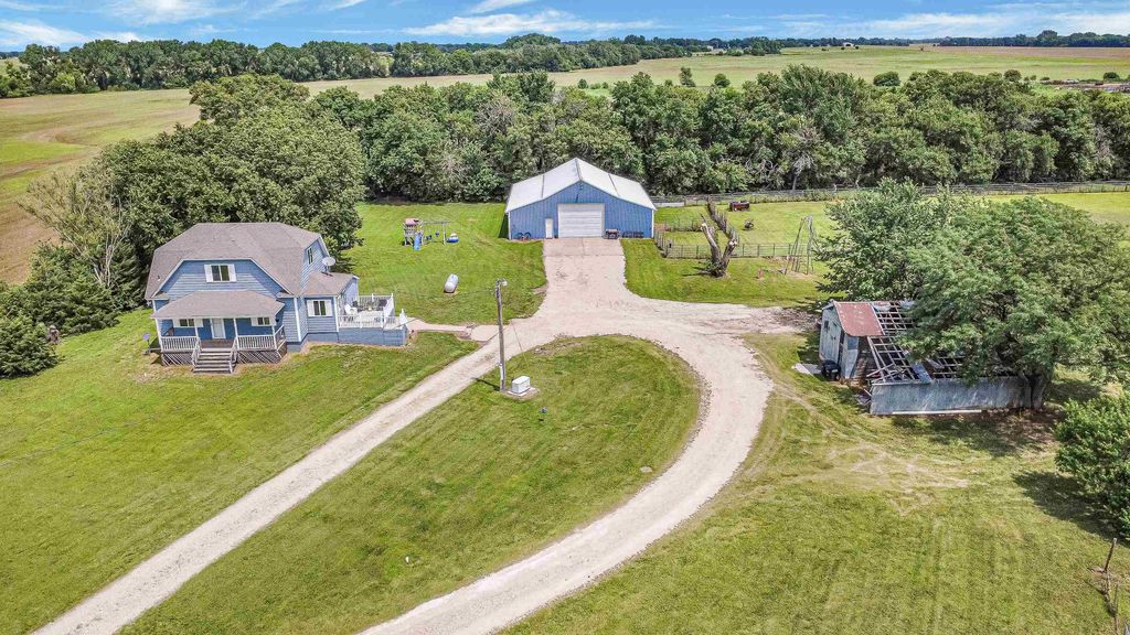 1925 K 18 Hwy, Bennington, KS 67422