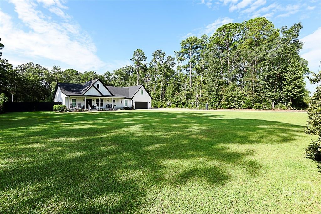 Image 1 of property listing at 5302 McCall Road, Rincon, GA 31326