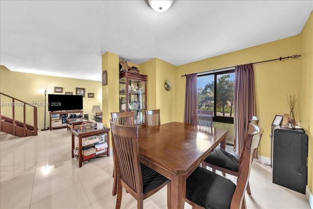 5287 NW 193rd Ln, Miami Gardens, FL 33055