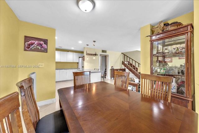 5287 NW 193rd Ln, Miami Gardens, FL 33055