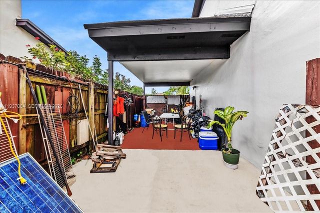 5287 NW 193rd Ln, Miami Gardens, FL 33055