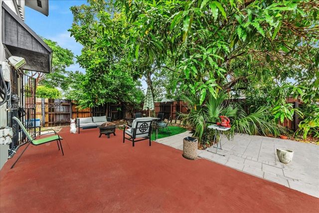 5287 NW 193rd Ln, Miami Gardens, FL 33055