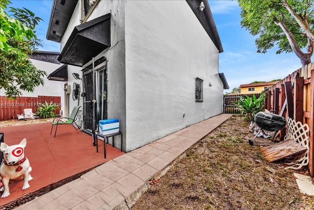 5287 NW 193rd Ln, Miami Gardens, FL 33055